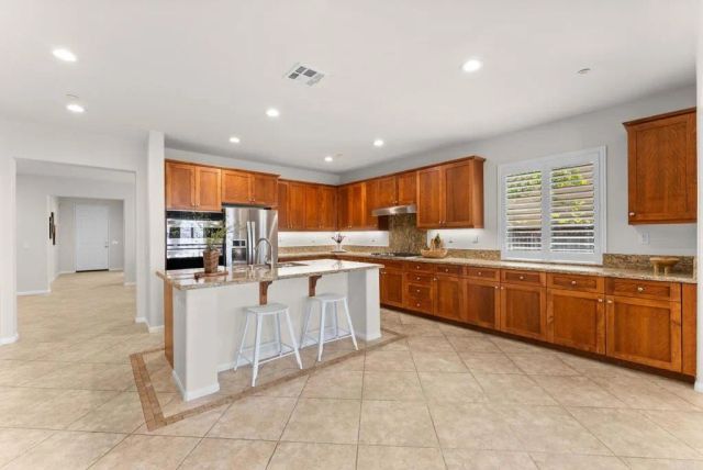 10570 Aspen, Escondido, CA 92026