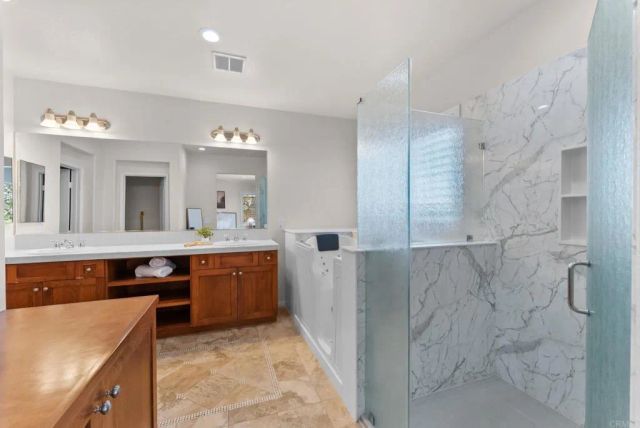 10570 Aspen, Escondido, CA 92026