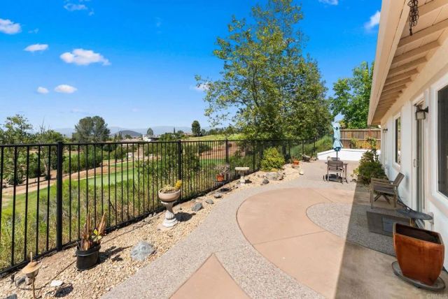 10570 Aspen, Escondido, CA 92026