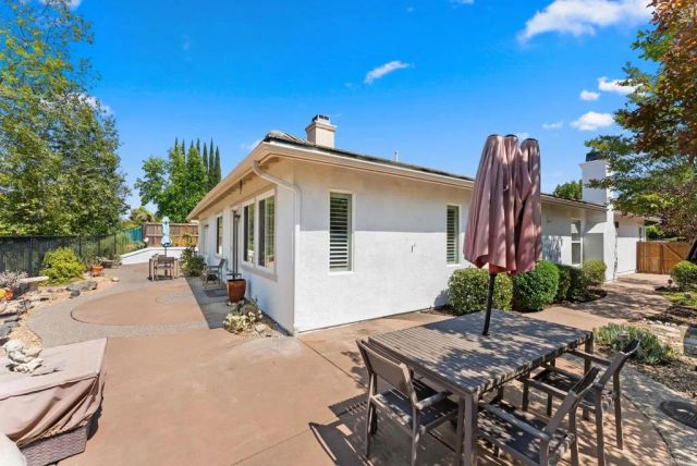 10570 Aspen, Escondido, CA 92026