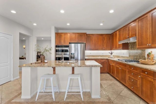 10570 Aspen, Escondido, CA 92026