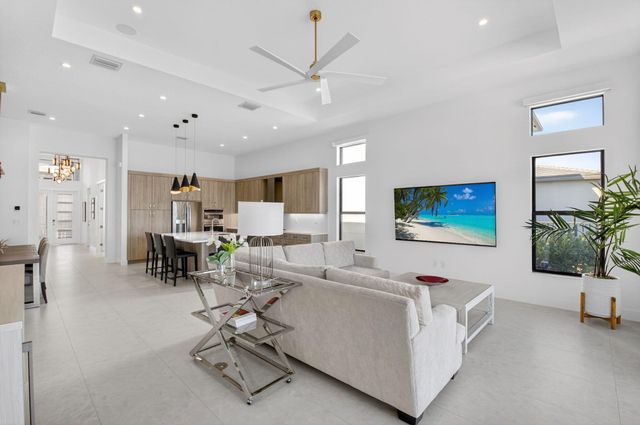 20370 Whistling Straits Way, Boca Raton, FL 33434