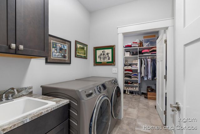 4122 Preserve Drive Ne, Plainfield Twp, MI 49306