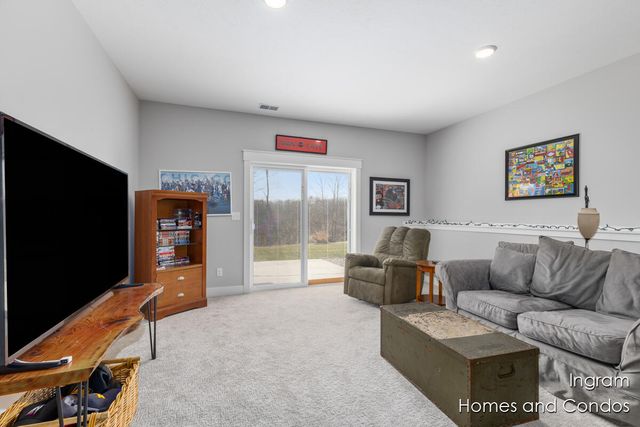 4122 Preserve Drive Ne, Plainfield Twp, MI 49306