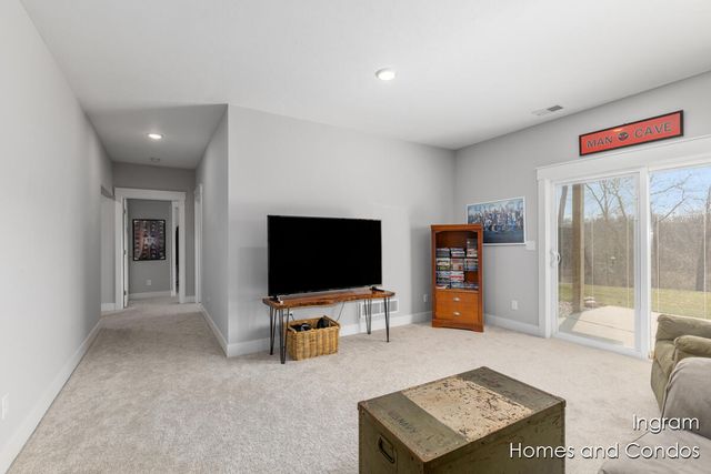 4122 Preserve Drive Ne, Plainfield Twp, MI 49306