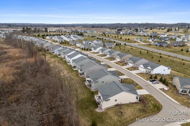 4122 Preserve Drive Ne, Plainfield Twp, MI 49306