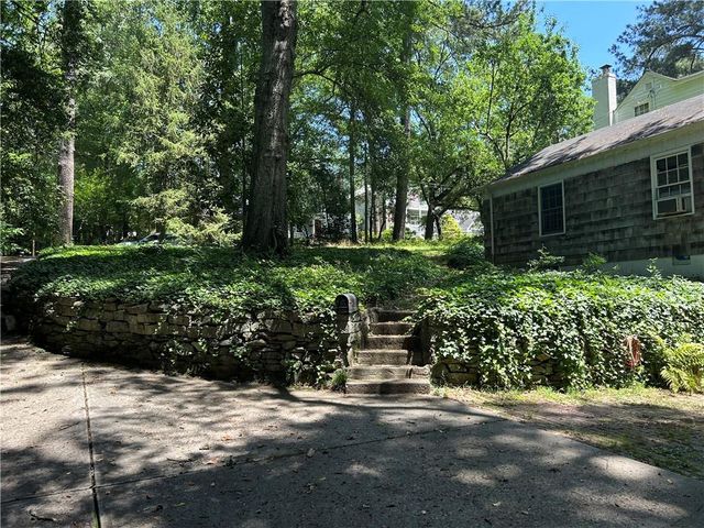 181 Eureka NE Drive, Atlanta, GA 30305