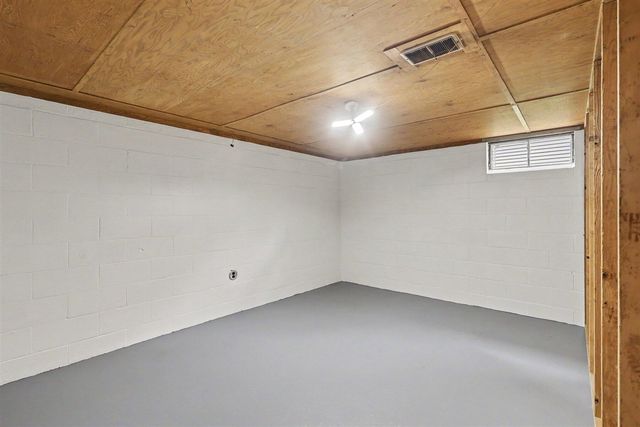 615 Fall Street, Spring Lake, MI 49456