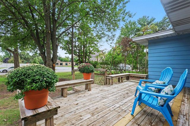 615 Fall Street, Spring Lake, MI 49456