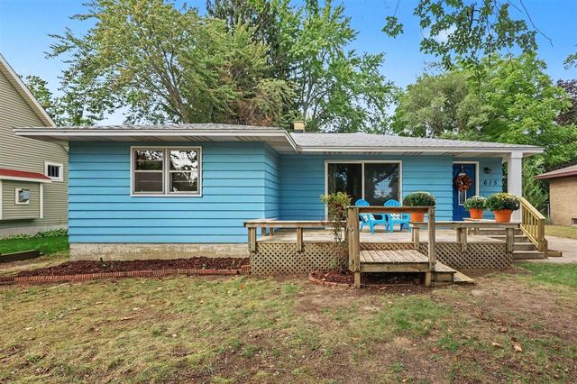 615 Fall Street, Spring Lake, MI 49456