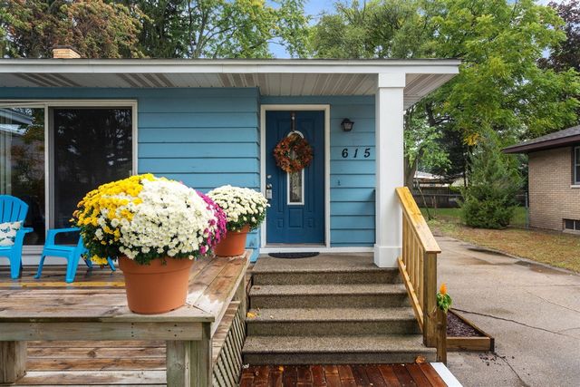 615 Fall Street, Spring Lake, MI 49456