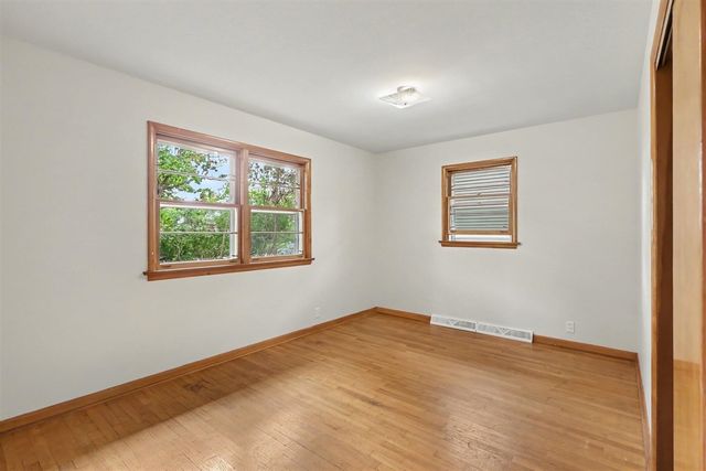 615 Fall Street, Spring Lake, MI 49456
