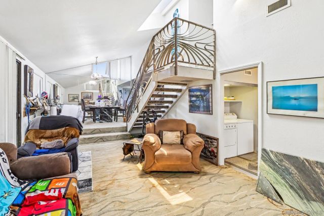 2539 Galveston St, San Diego, CA 92110