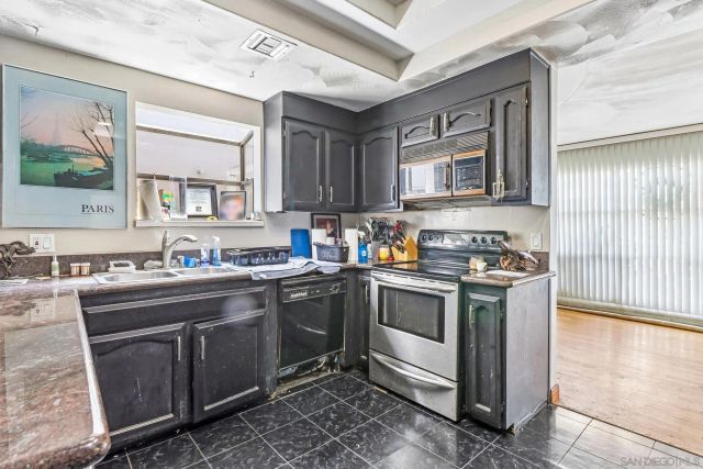 2539 Galveston St, San Diego, CA 92110
