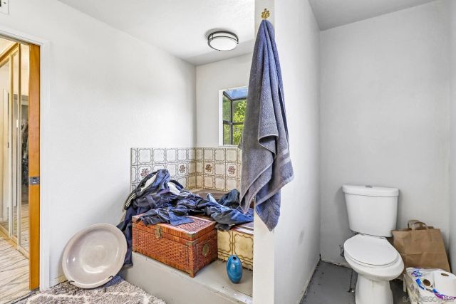 2539 Galveston St, San Diego, CA 92110
