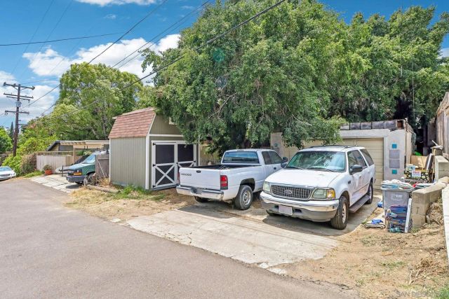 2539 Galveston St, San Diego, CA 92110