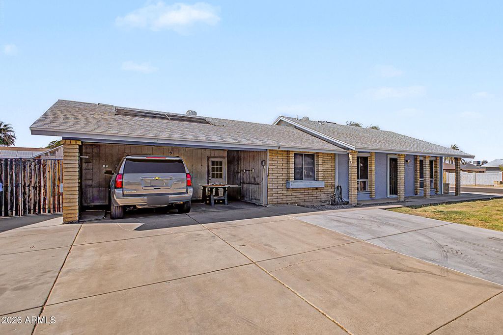 7720 W EARLL Drive, Phoenix, AZ 85033 — photo 2