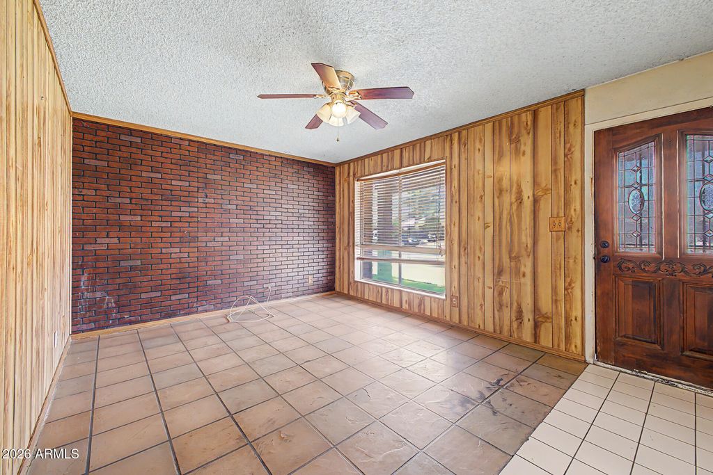 7720 W EARLL Drive, Phoenix, AZ 85033 — photo 4