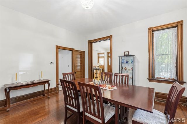 711 N 5th Street, St Charles, MO 63301