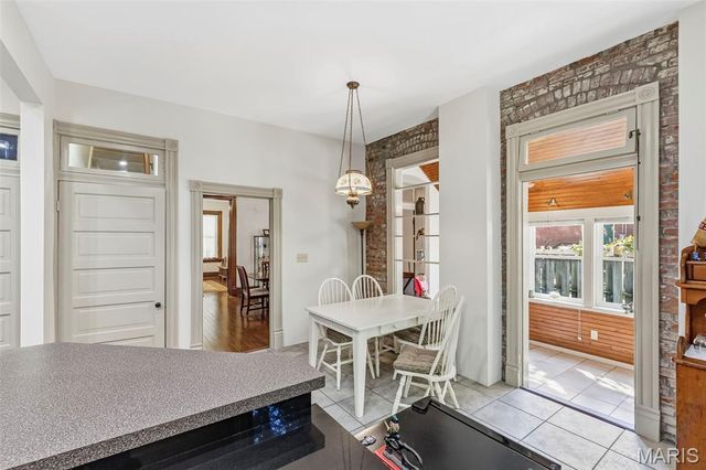 711 N 5th Street, St Charles, MO 63301