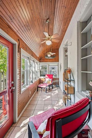 711 N 5th Street, St Charles, MO 63301