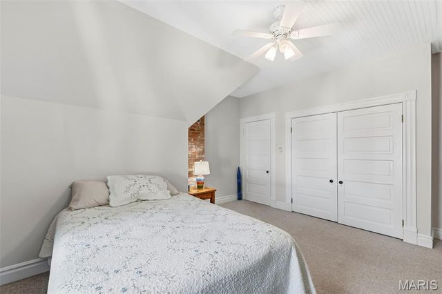 711 N 5th Street, St Charles, MO 63301