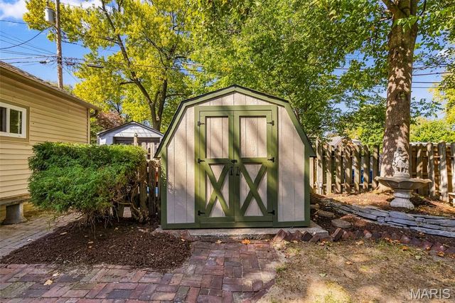 711 N 5th Street, St Charles, MO 63301