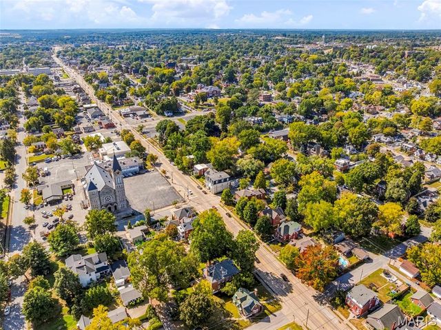 711 N 5th Street, St Charles, MO 63301