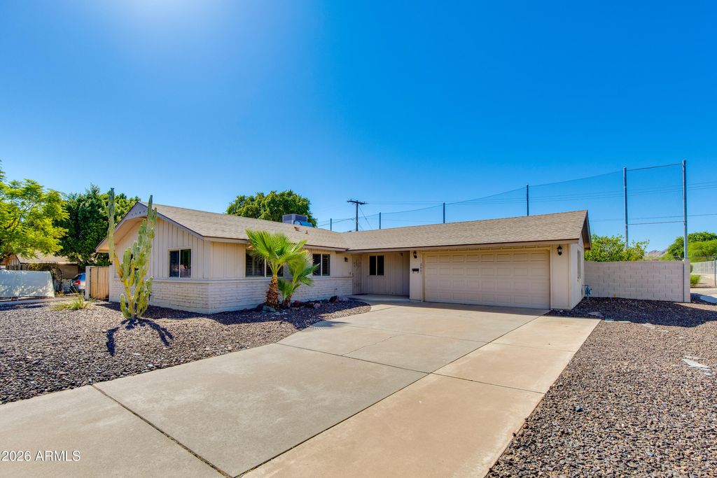 2801 E Mercer Lane, Phoenix, AZ 85028 — photo 2