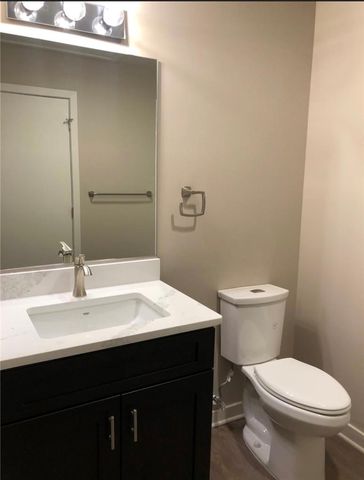 124 West Union Boulevard 103, Bethlehem City, PA 18018