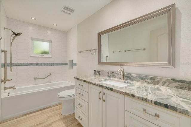 908 CARA DRIVE 908, Largo, FL 33771