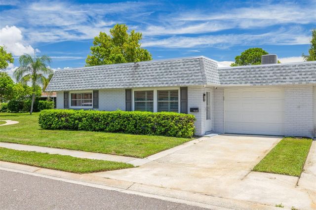 908 CARA DRIVE 908, Largo, FL 33771
