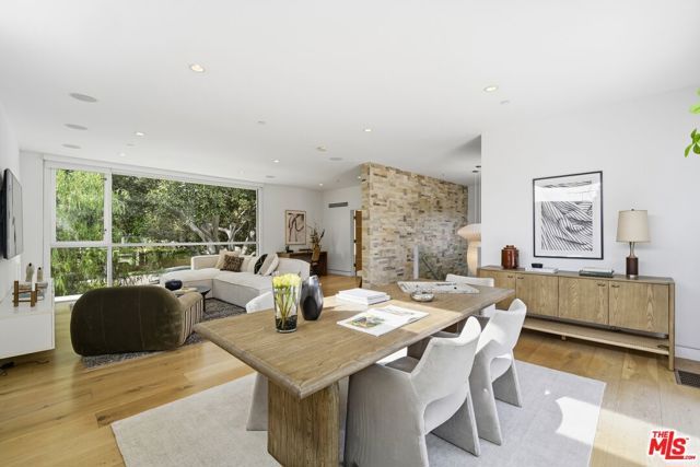 2410 N Vermont Avenue, Los Angeles, CA 90027