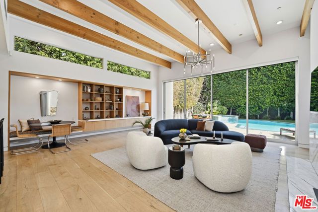 2410 N Vermont Avenue, Los Angeles, CA 90027