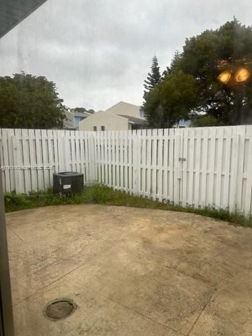 22301 SW 103rd Ave, Cutler Bay, FL 33190