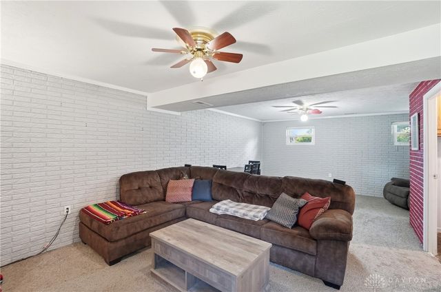 245 Grantwood Drive, West Carrollton, OH 45449