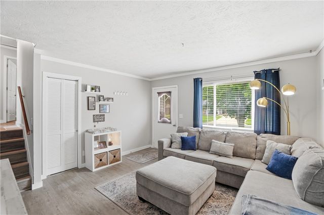 245 Grantwood Drive, West Carrollton, OH 45449