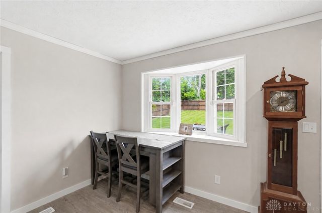245 Grantwood Drive, West Carrollton, OH 45449