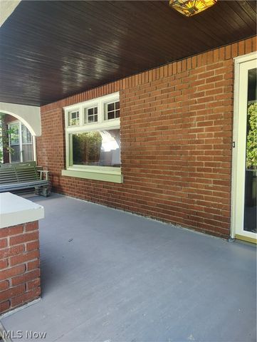 4948 Edgepark Drive, Garfield Heights, OH 44125