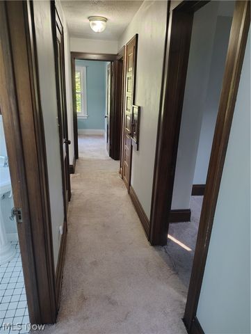 4948 Edgepark Drive, Garfield Heights, OH 44125