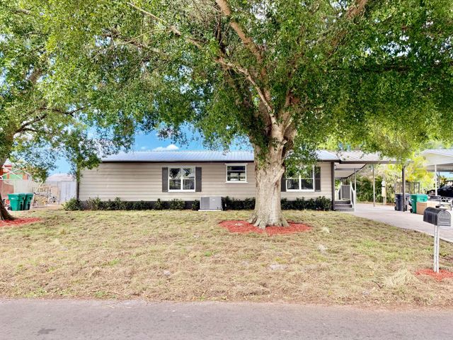 2331 SE 29th Street, Okeechobee, FL 34974