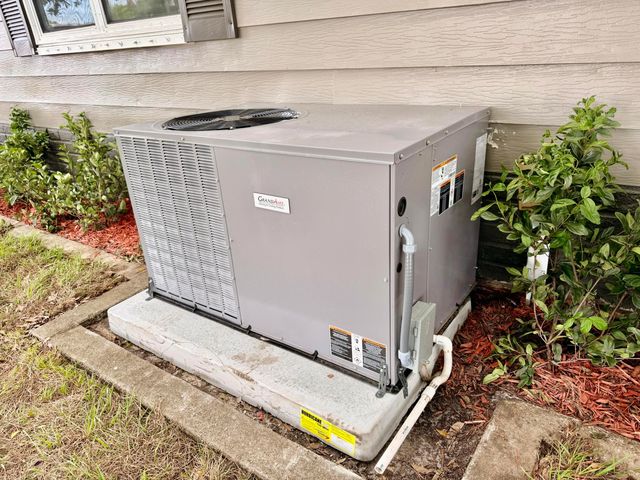 2331 SE 29th Street, Okeechobee, FL 34974