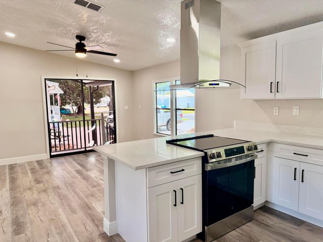 2331 SE 29th Street, Okeechobee, FL 34974