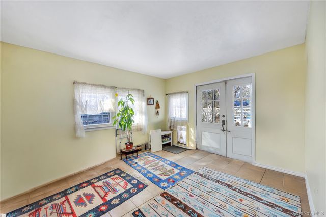 44 Seley Drive, North Babylon, NY 11703