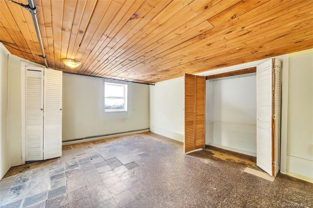 44 Seley Drive, North Babylon, NY 11703