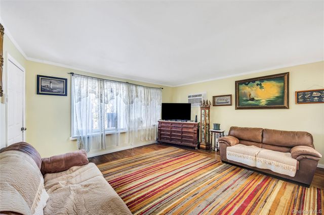 44 Seley Drive, North Babylon, NY 11703