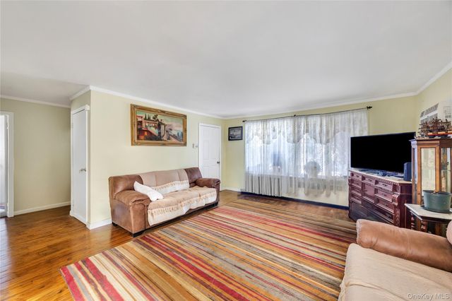 44 Seley Drive, North Babylon, NY 11703