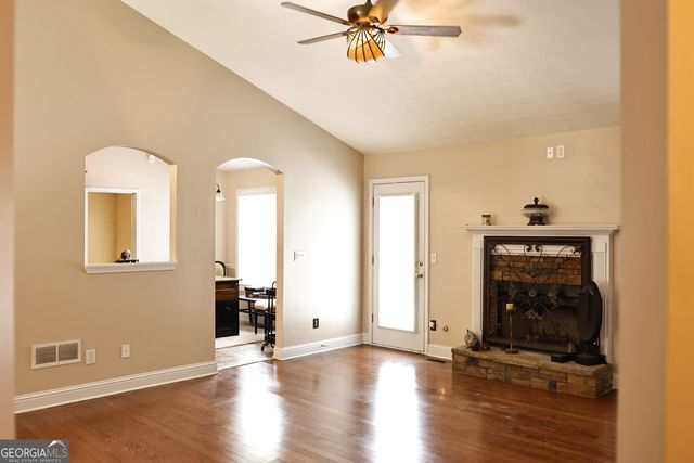 205 Paden Drive, Winder, GA 30680