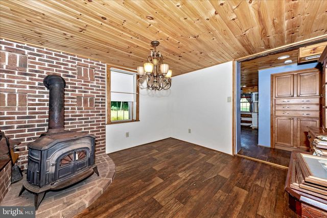 3020 CHESTNUT GROVE RD, Keedysville, MD 21756