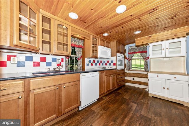 3020 CHESTNUT GROVE RD, Keedysville, MD 21756